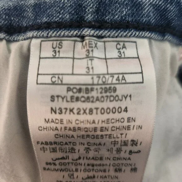 Guess distressed shorts - Picture 4 of 6